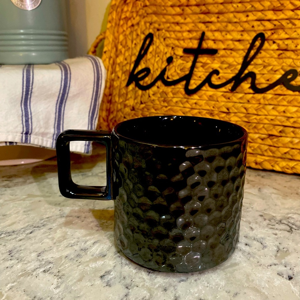Black Starbucks cup